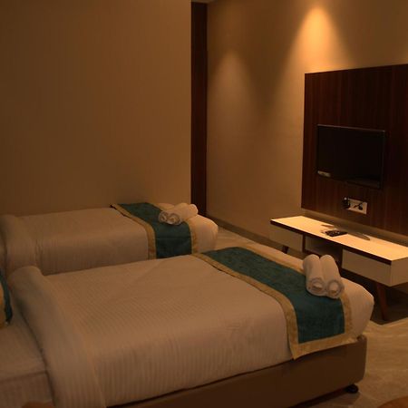 Hotel Tanisha Kishanganj Zewnętrze zdjęcie